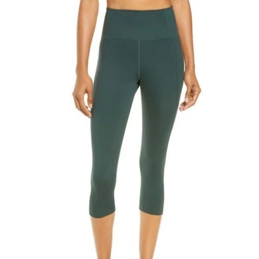 girlfriend collective ~ Green crop compressive leggings